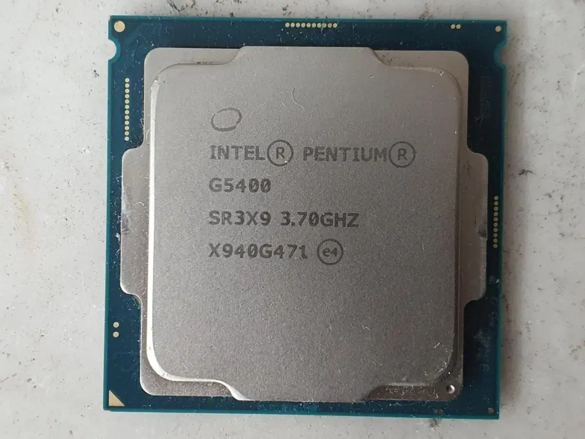 인텔 펜티엄 G5400 CPU 쿨러별도